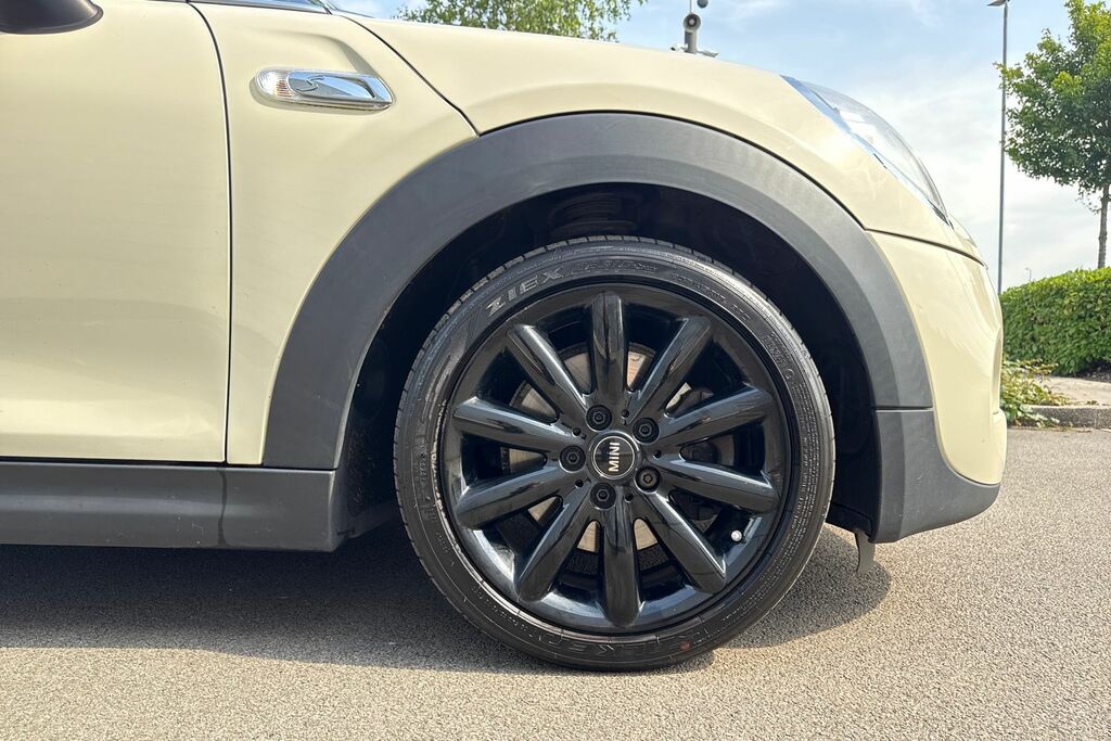 Mini Convertible 2.0 Cooper S II White #6