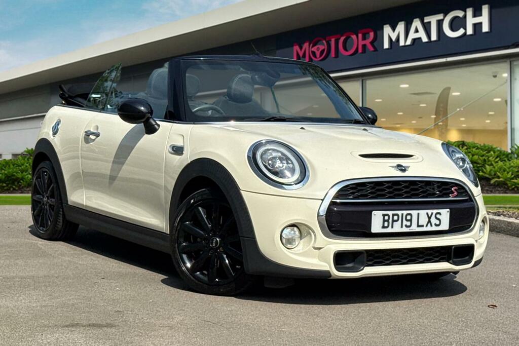 Mini Convertible 2.0 Cooper S Euro 6 Ss White