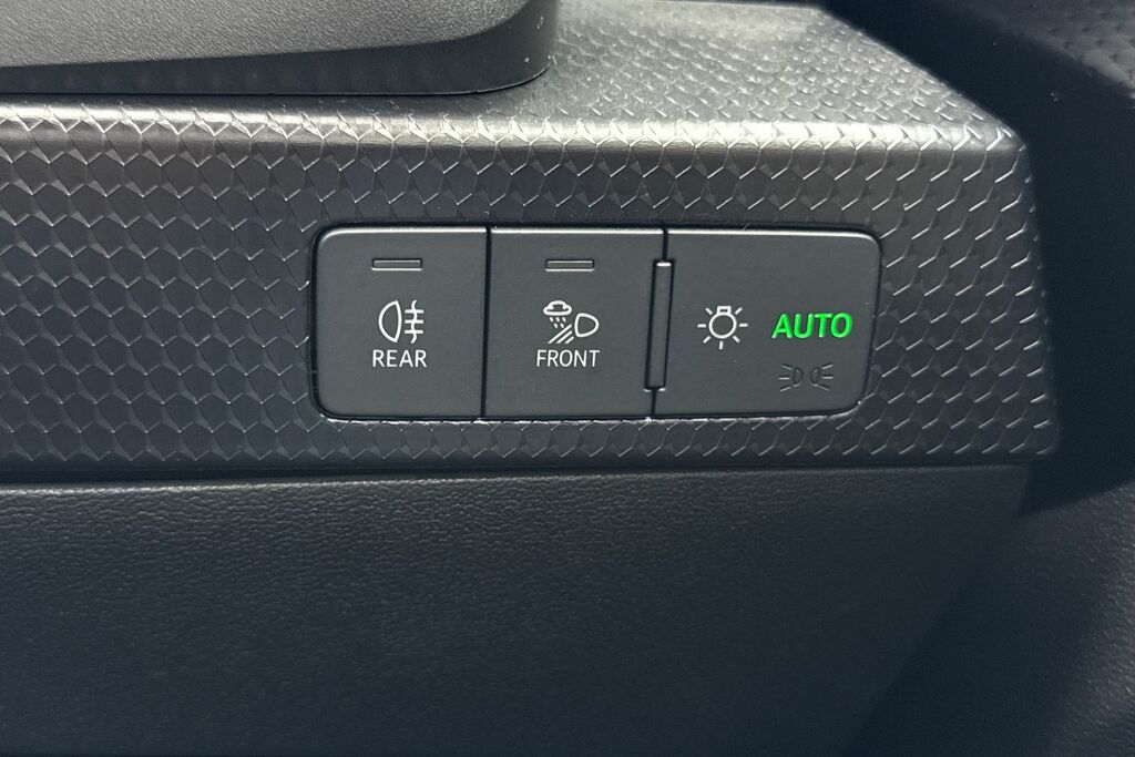 Audi A1 Sport 25 Tfsi 95 Ps S Tronic White #26
