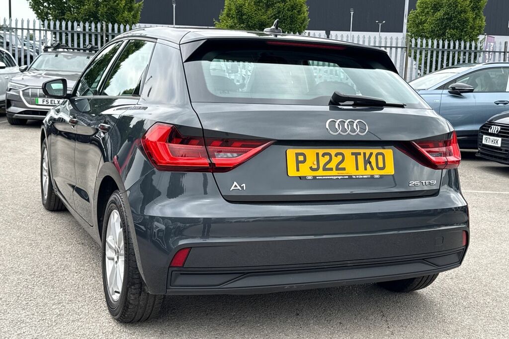 Audi A1 Sport 25 Tfsi 95 Ps S Tronic White #7