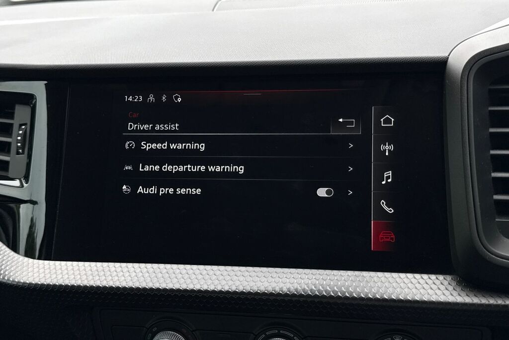 Audi A1 Sport 25 Tfsi 95 Ps S Tronic White #36