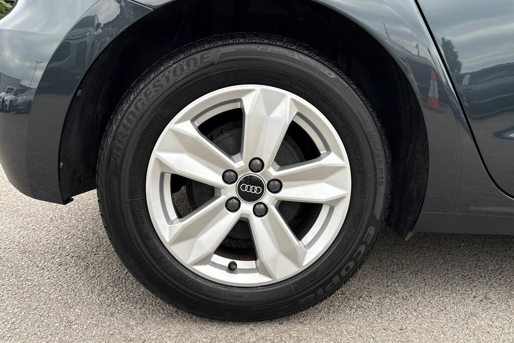 Audi A1 Sport 25 Tfsi 95 Ps S Tronic White #11