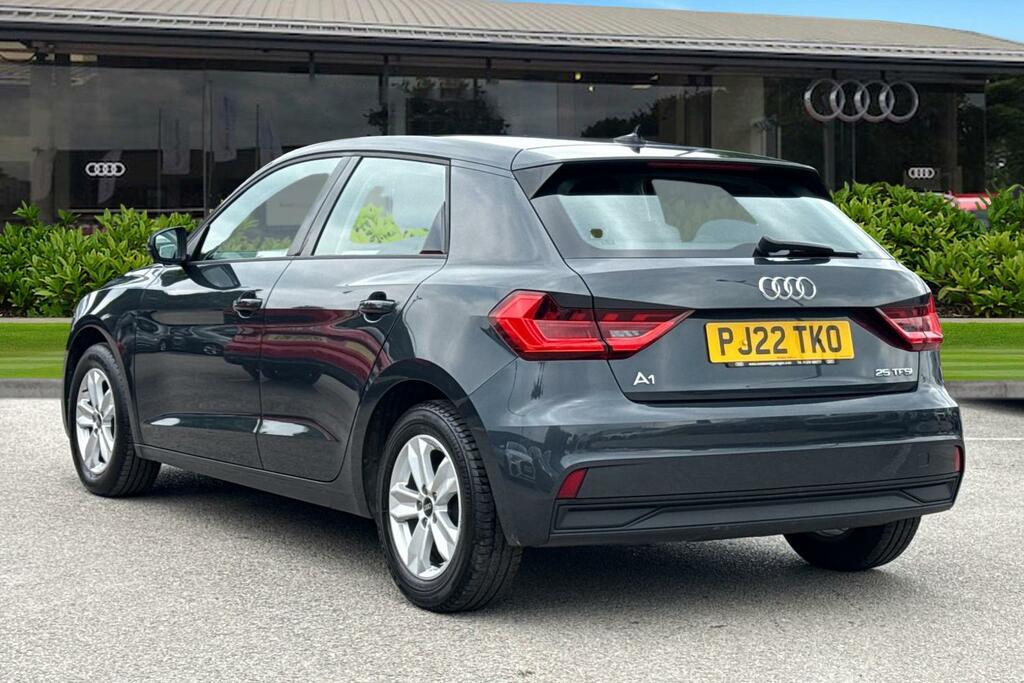 Audi A1 Sport 25 Tfsi 95 Ps S Tronic White #2