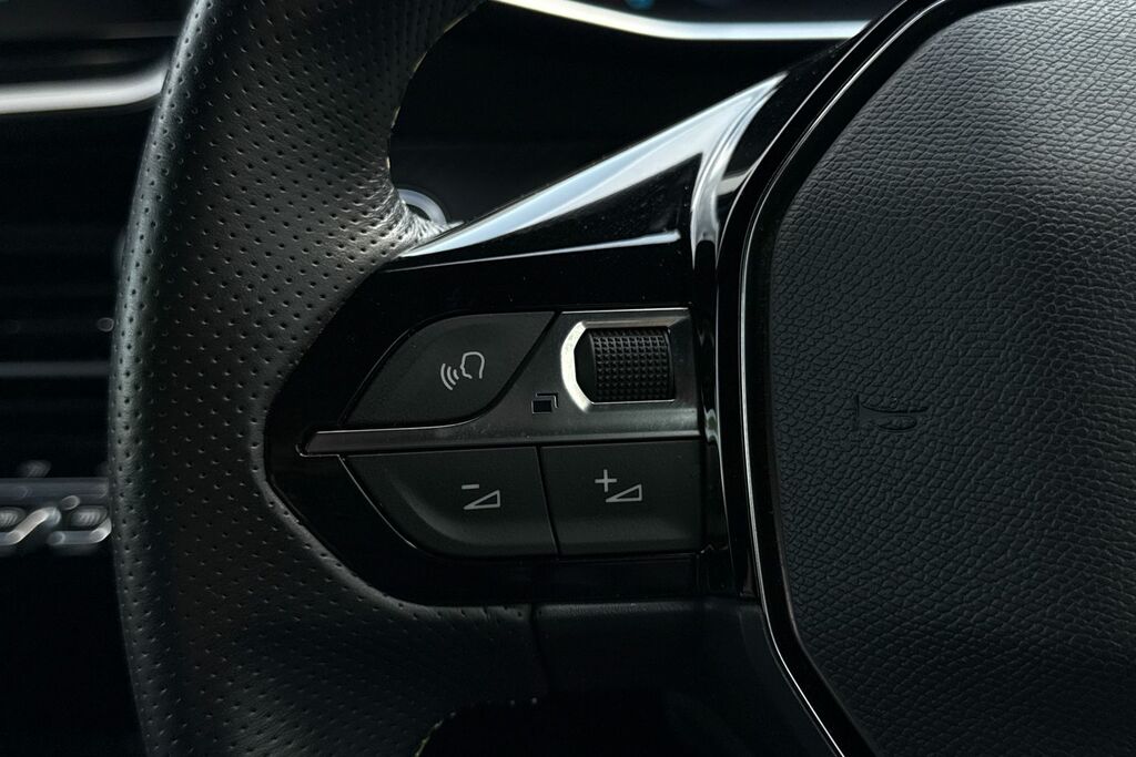 Peugeot e-2008 Peugeot 2008 Gt Grey #43