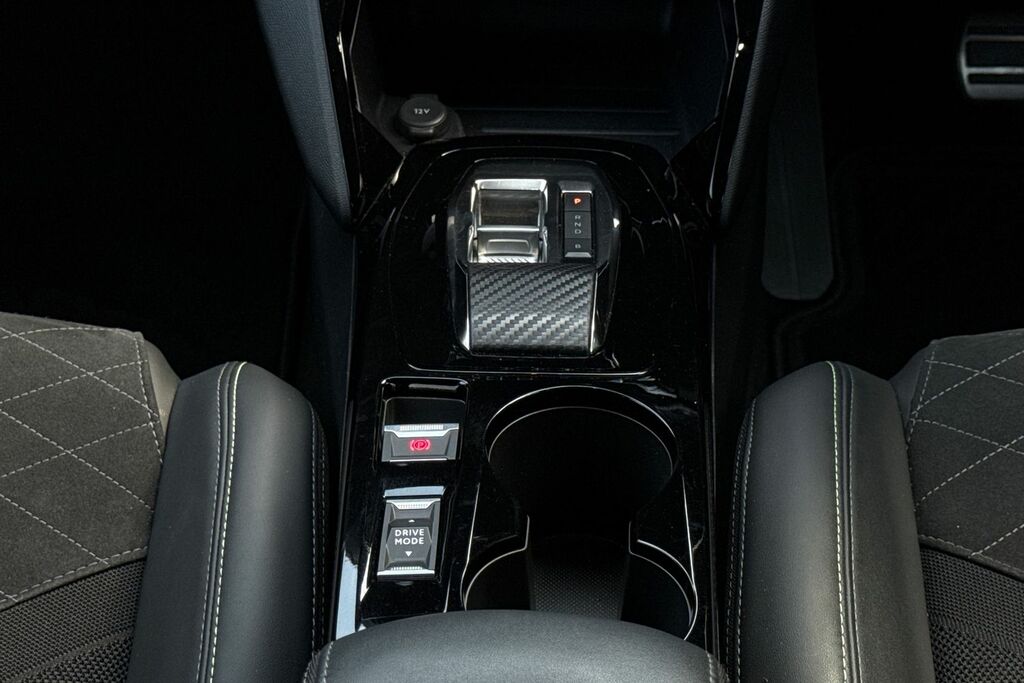 Peugeot e-2008 Peugeot 2008 Gt Grey #40