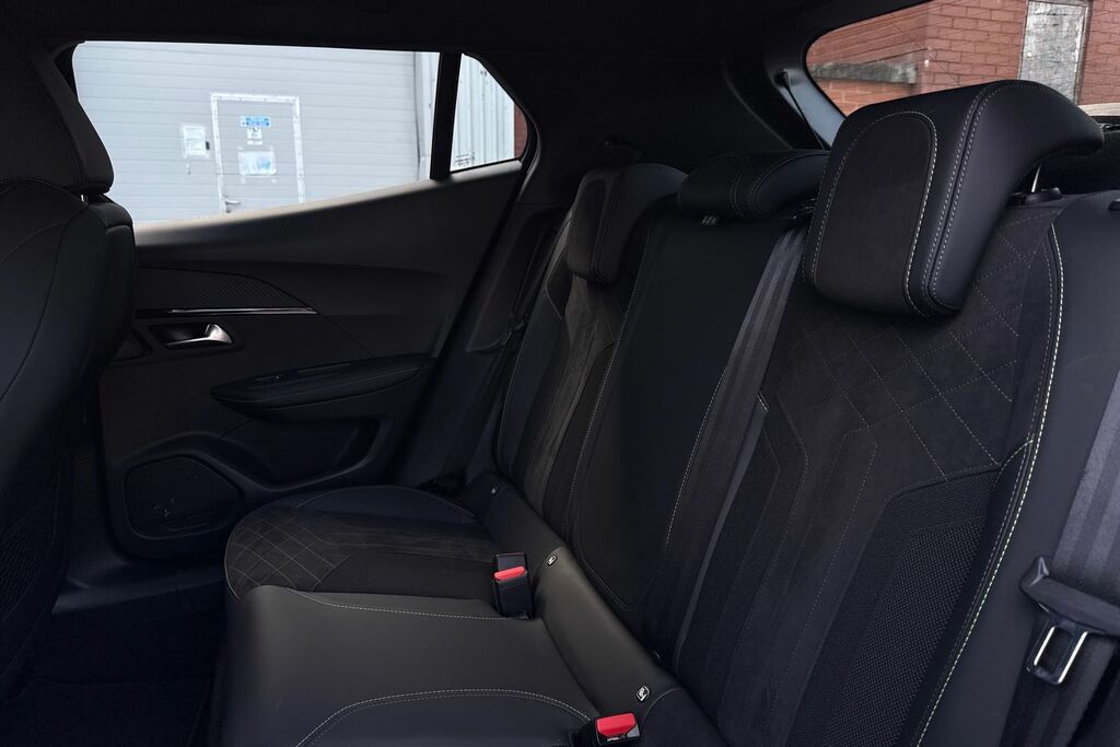 Peugeot e-2008 Peugeot 2008 Gt Grey #18