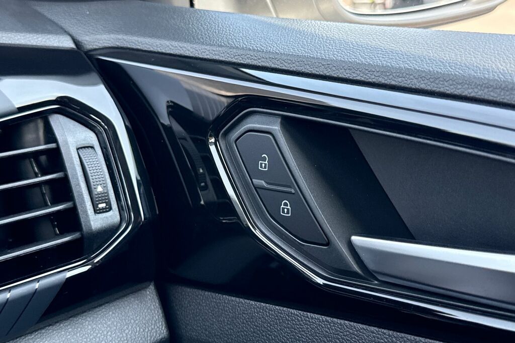 Volkswagen T-Cross Se Blue #40