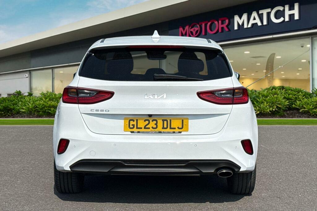 Kia Ceed 1.5 T-gdi 3 Euro 6 Ss White #4