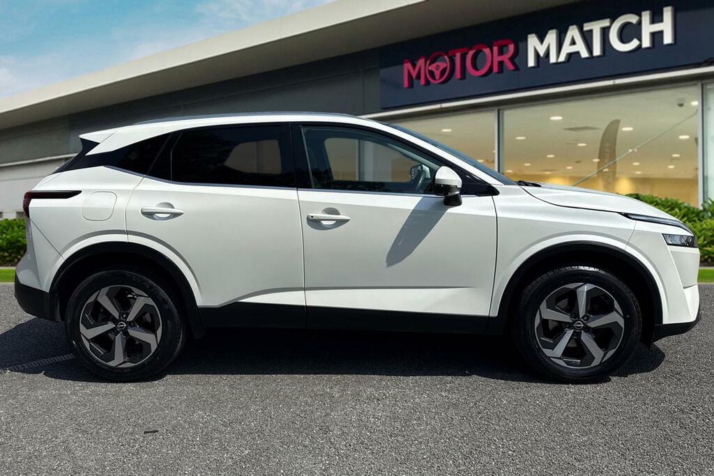 Nissan Qashqai 1.3 Dig-t Mhev N-connecta Xtron Euro 6 Ss White #3