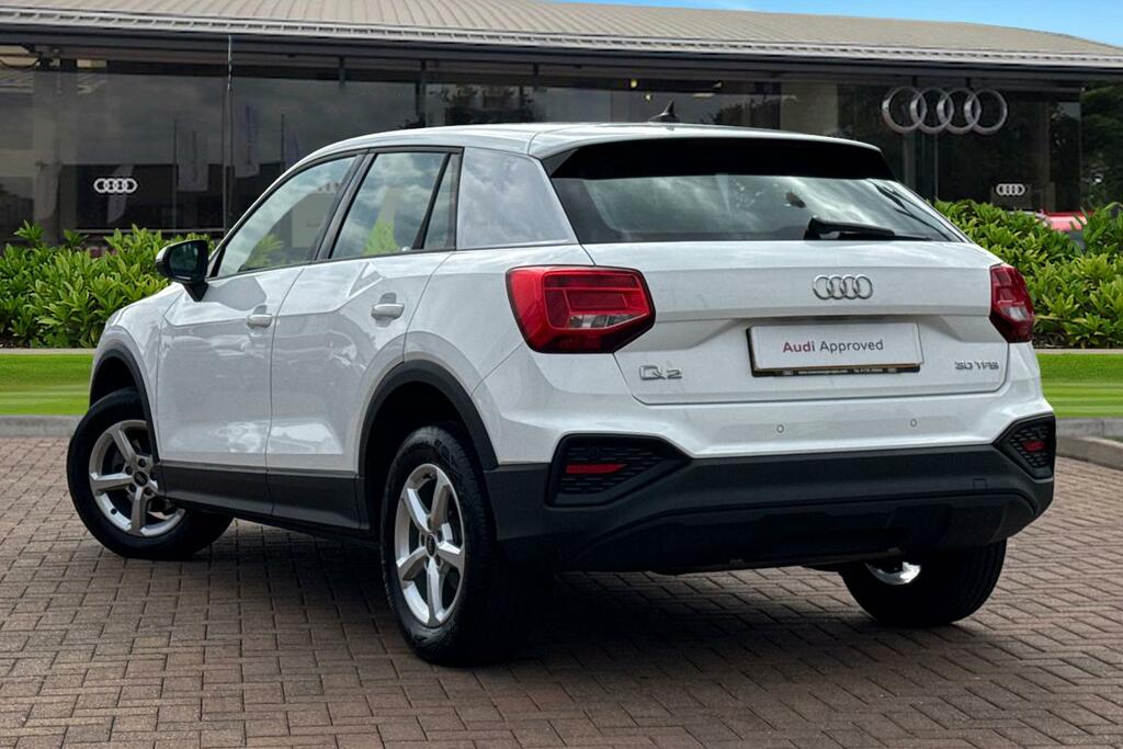 Audi Q2 30 Tfsi Technik White #2