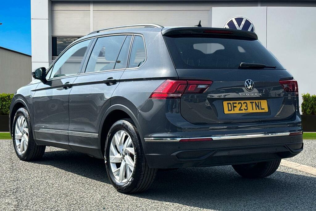 Volkswagen Tiguan 1.5 Tsi 150 Life Dsg 1 Year Vw Warranty Grey #2