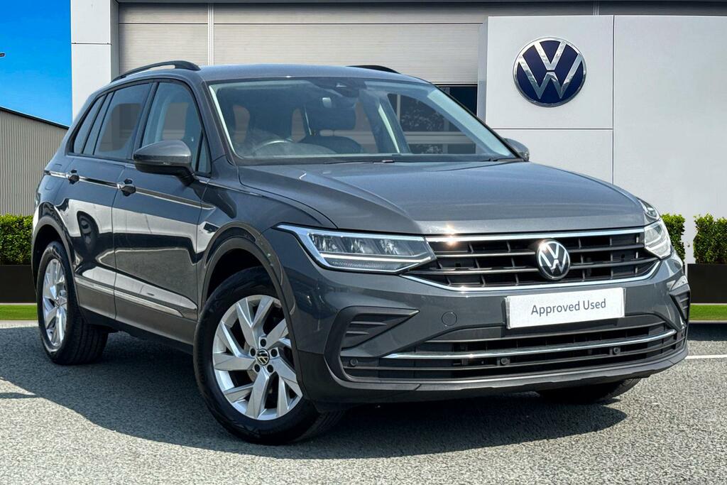 Volkswagen Tiguan 1.5 Tsi 150 Life Dsg 1 Year Vw Warranty Grey