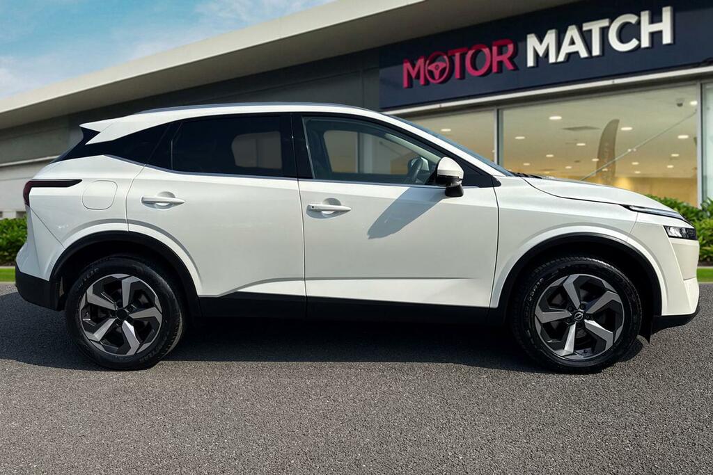 Nissan Qashqai 1.3 Dig-t Mhev N-connecta Xtron Euro 6 Ss White #3