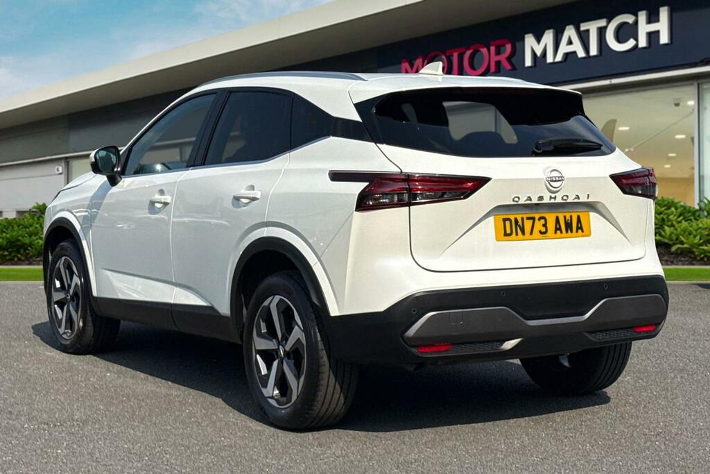 Nissan Qashqai 1.3 Dig-t Mhev N-connecta Xtron Euro 6 Ss White #2