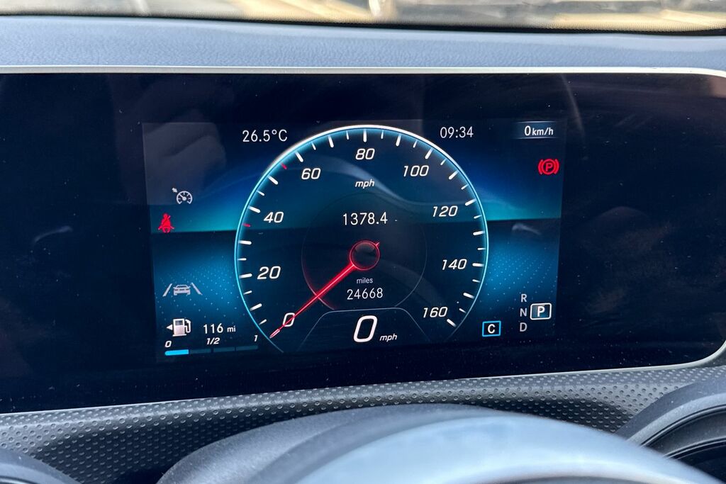 Mercedes-Benz A Class Amg A 35 4Matic Premium Plus White #43