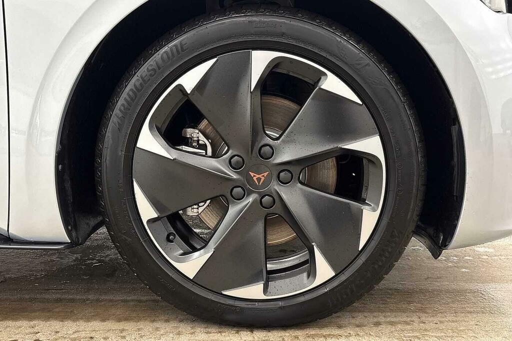 Cupra Born 170Kw E-boost V2 59Kwh Silver #5