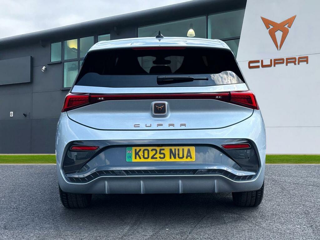 Cupra Born 170Kw E-boost V2 59Kwh Silver #4