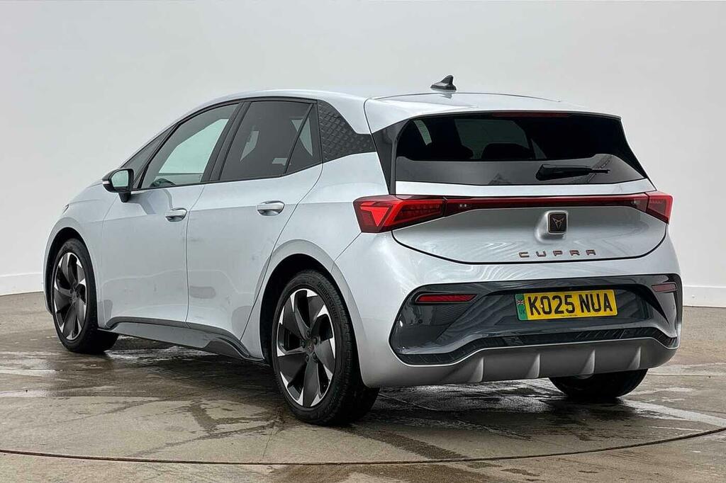 Cupra Born 170Kw E-boost V2 59Kwh Silver #3