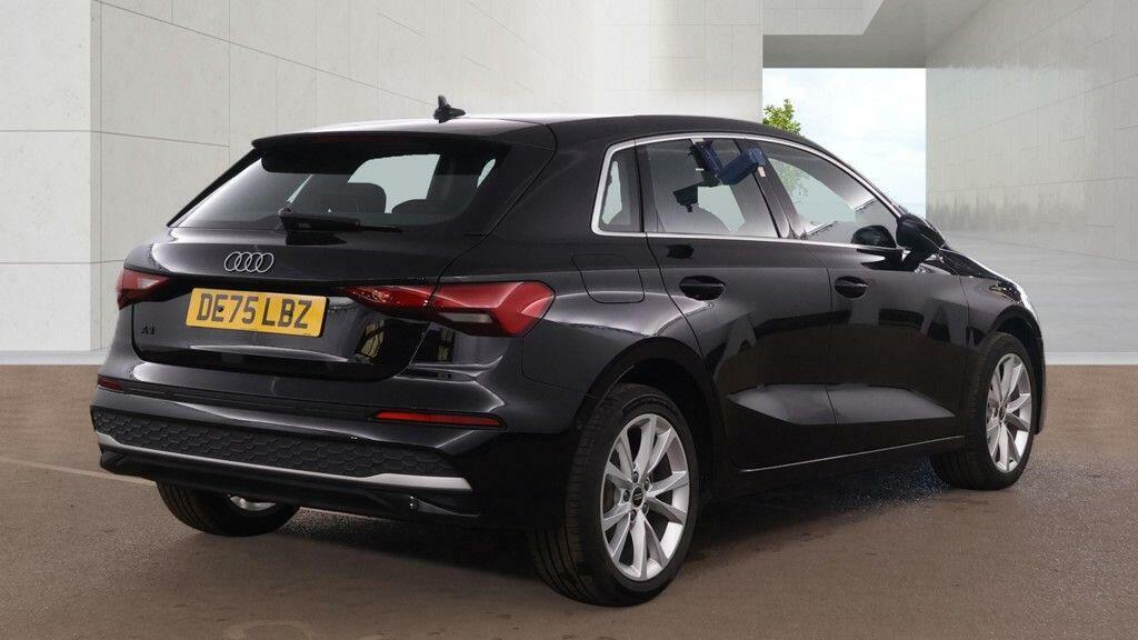 Audi A3 35 Tfsi S Line S Tronic 2025 Blue #4