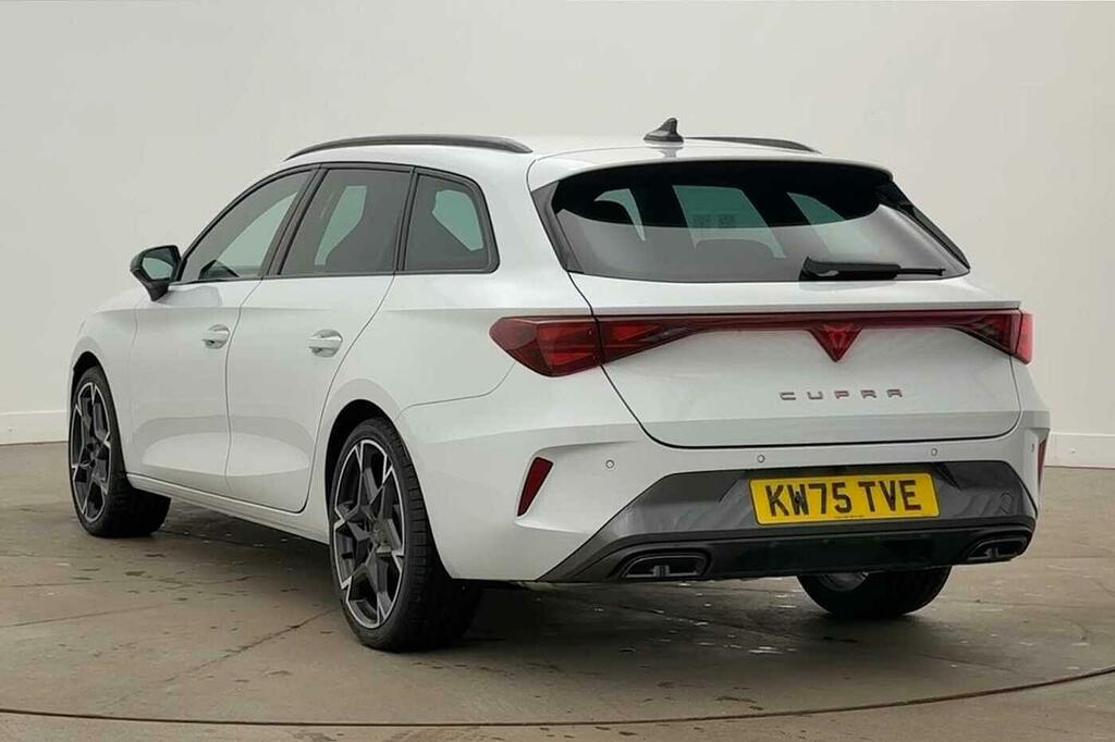 Cupra Leon 1.5 Etsi 150 V2 Dsg White #3
