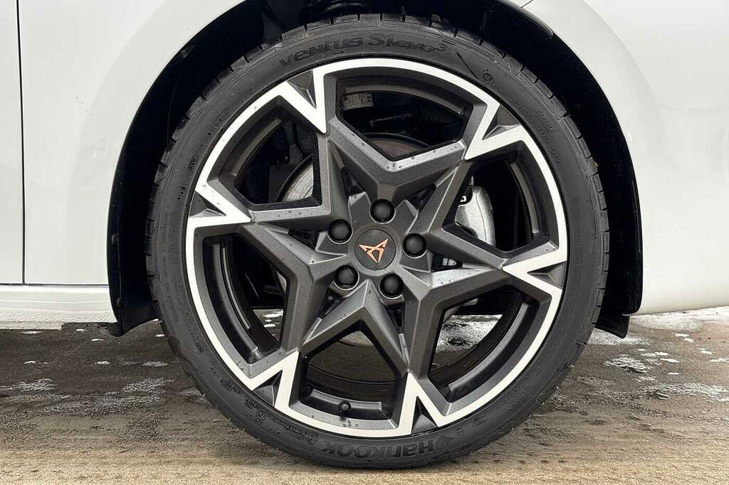 Cupra Leon 1.5 Etsi 150 V2 Dsg White #5