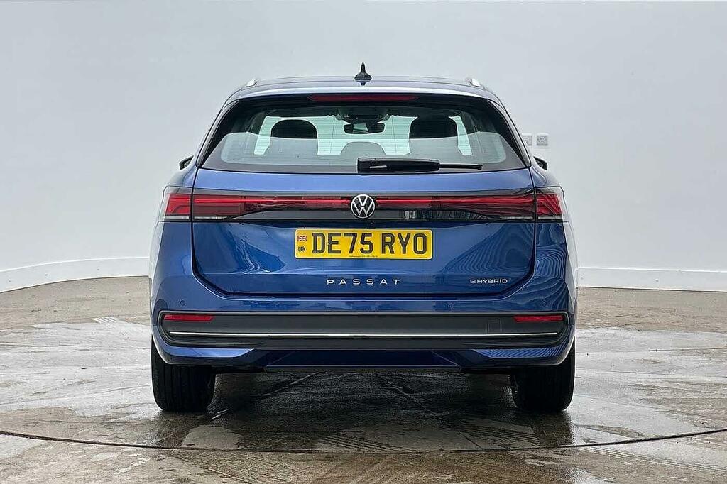 Volkswagen Passat 1.5 Tsi Ehybrid Life Dsg Black #8