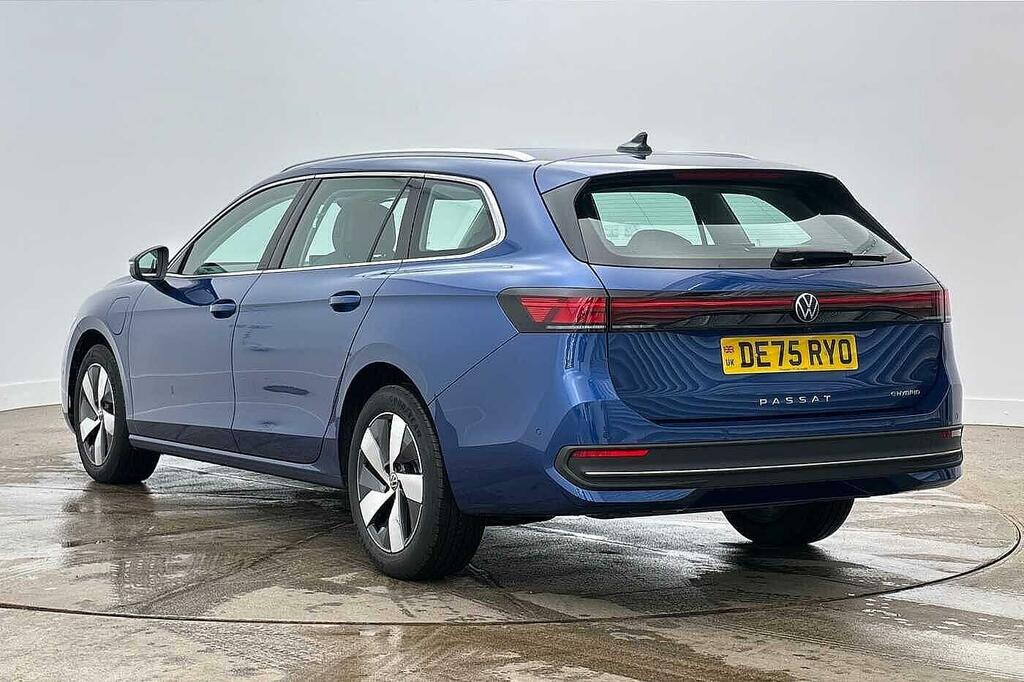 Volkswagen Passat 1.5 Tsi Ehybrid 204 Ps Life Dsg15 Infotainment P Blue #3