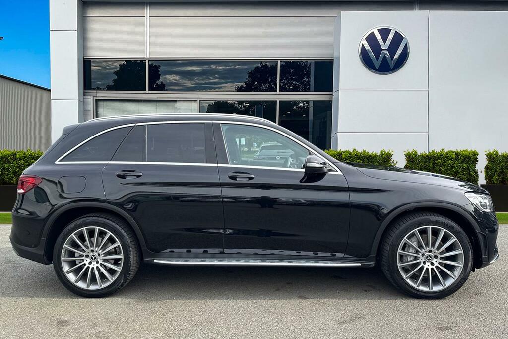 Mercedes-Benz GLC Class Glc 300D 4Matic Amg Line Premium 9G-tronic Black #3