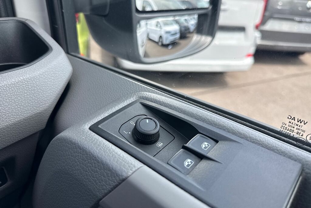 Volkswagen Crafter 2.0 Tdi 140Ps Commerce Plus High Roof Van White #17