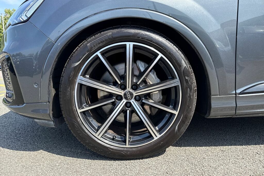 Audi Q7 55 Tfsi Quattro Black Edition Tiptronic Cs Grey #12