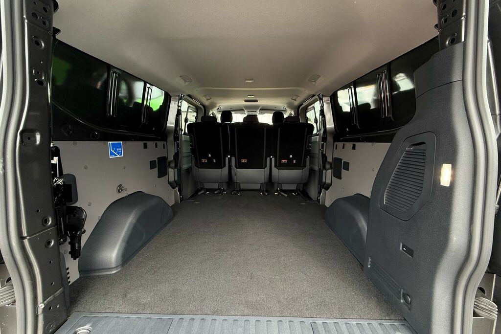 Volkswagen Transporter 2.0 Tdi 150 Commerce Pro Kombi Van Purple #44