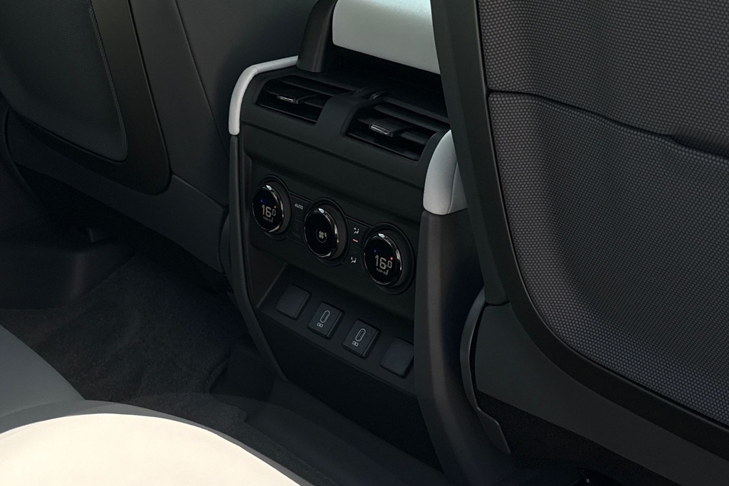 Land Rover Defender 110 3.0 D350 X-dynamic Hse 110 Black #18