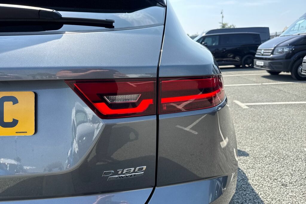 Jaguar E-Pace 2.0 D150 Chequered Flag Awd Euro 6 Ss White #25