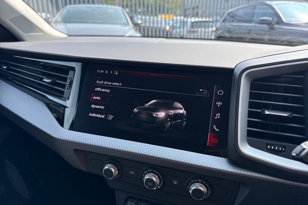 Audi A1 Black Edition 30 Tfsi 116 Ps 6-Speed Grey #35