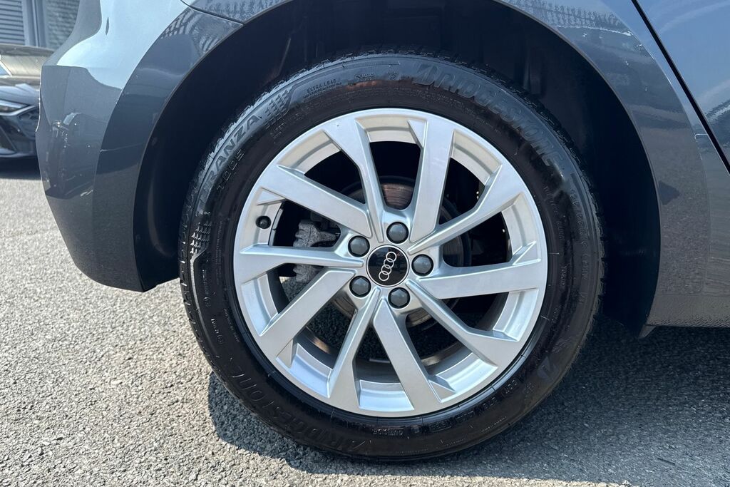 Audi A1 Black Edition 30 Tfsi 116 Ps 6-Speed Grey #10