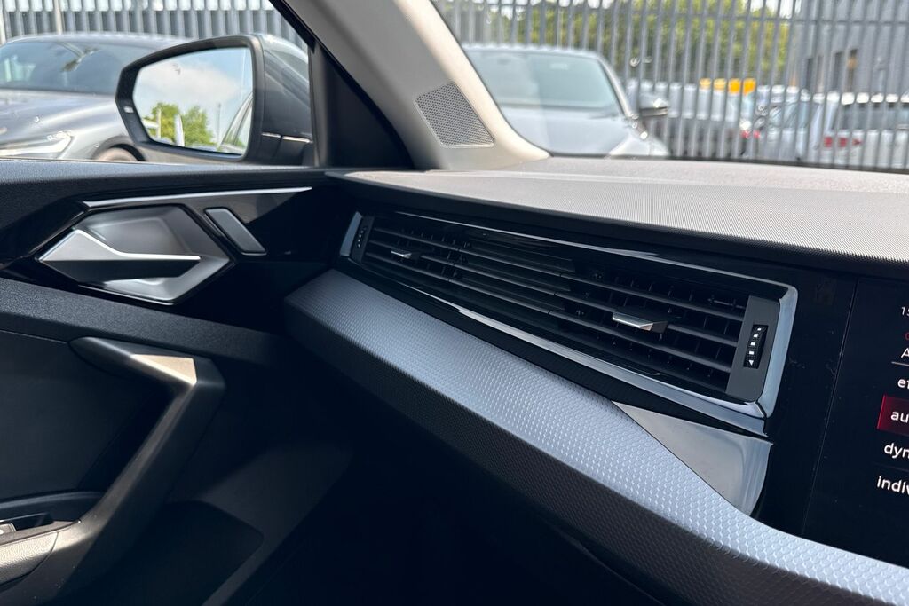 Audi A1 Black Edition 30 Tfsi 116 Ps 6-Speed Grey #37