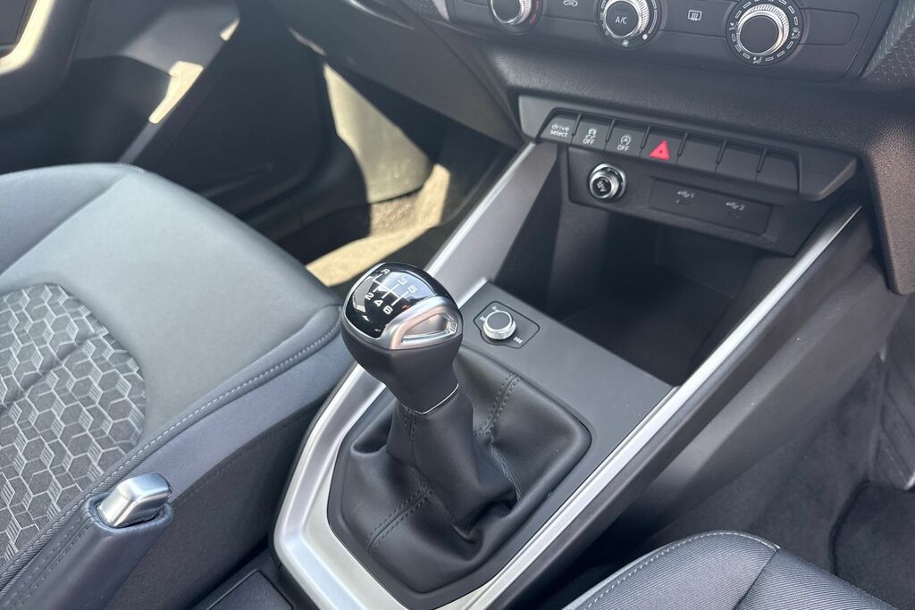 Audi A1 Black Edition 30 Tfsi 116 Ps 6-Speed Grey #22