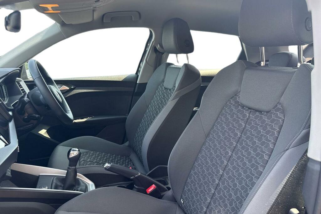 Audi A1 Black Edition 30 Tfsi 116 Ps 6-Speed Grey #15