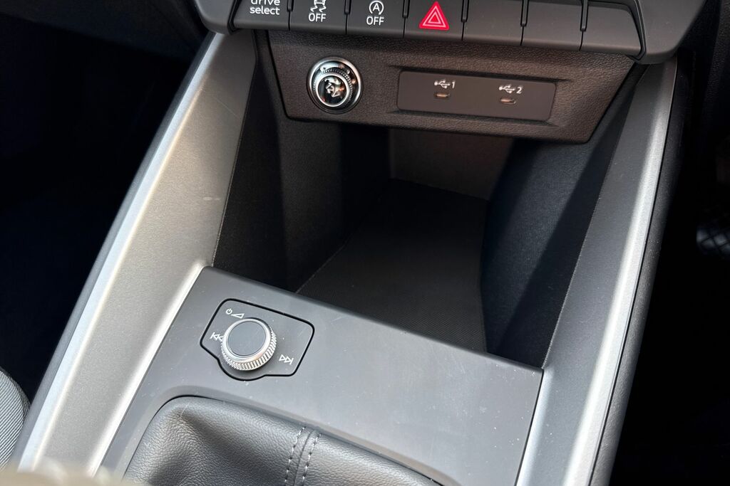Audi A1 Black Edition 30 Tfsi 116 Ps 6-Speed Grey #31