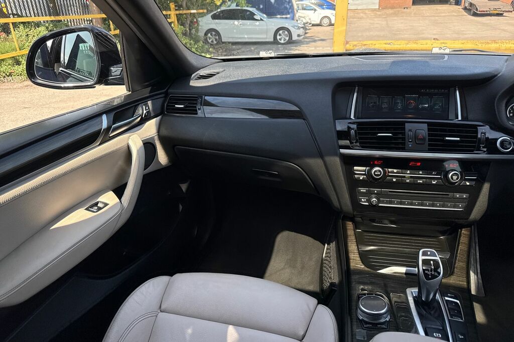 BMW X4 20D M Sport Black #14