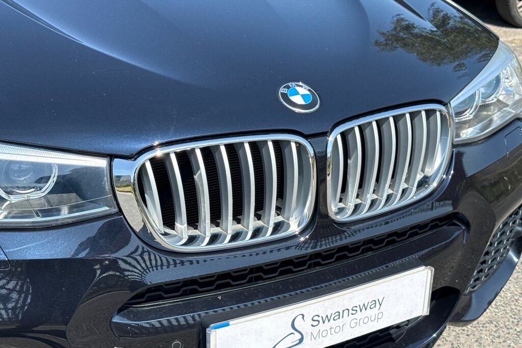 BMW X4 20D M Sport Black #38