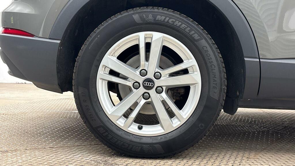Audi Q3 Black Edition  #7