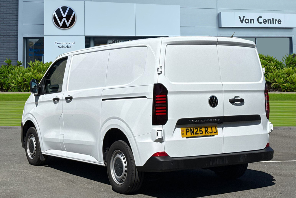 Volkswagen Transporter 2.0 Tdi 110 Commerce Plus Van PN25RJJ White #2