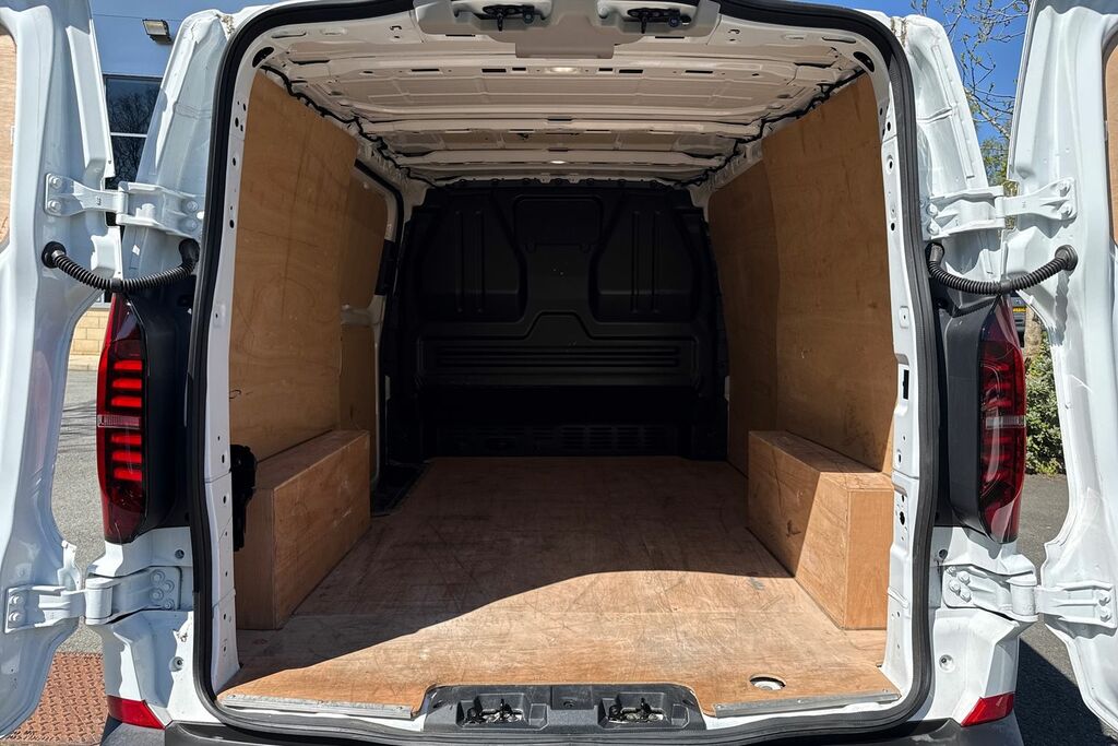 Volkswagen Transporter 2.0 Tdi 110 Commerce Plus Van PN25RJJ White #6
