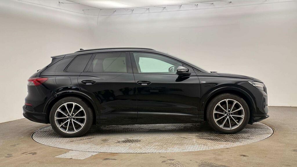 Audi Q4 E Tron 150Kw 40 82.77Kwh Edition 1 Black #3