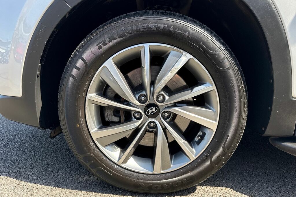 Hyundai Santa Fe Ultimate Black #12