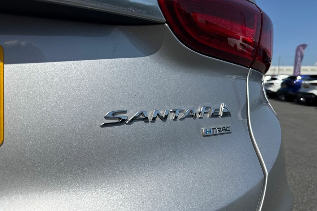 Hyundai Santa Fe Ultimate Black #35