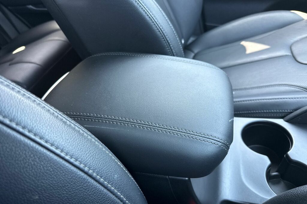 Hyundai Santa Fe Ultimate Black #57