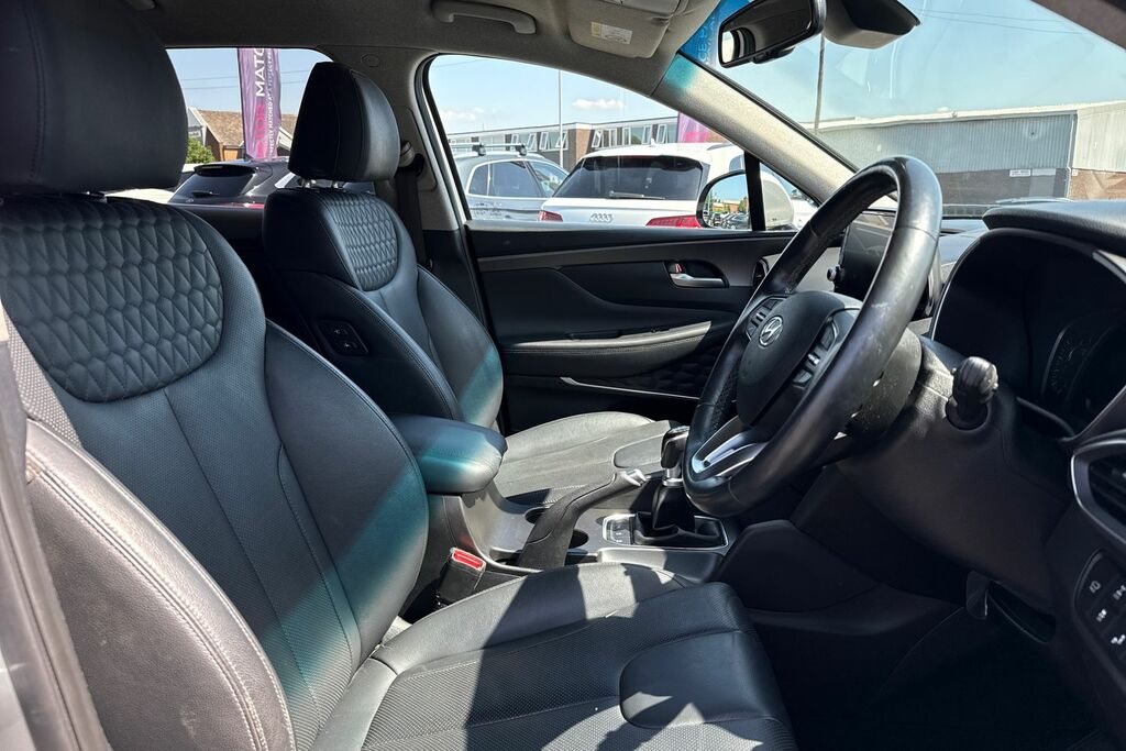 Hyundai Santa Fe Ultimate Black #23