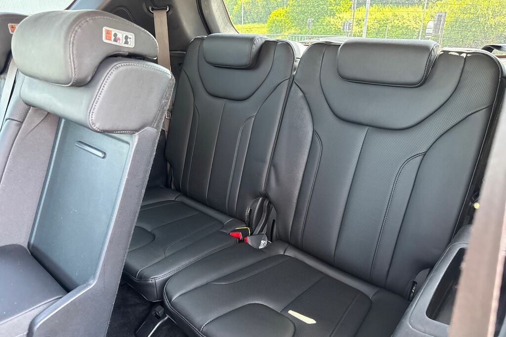 Hyundai Santa Fe Ultimate Black #36